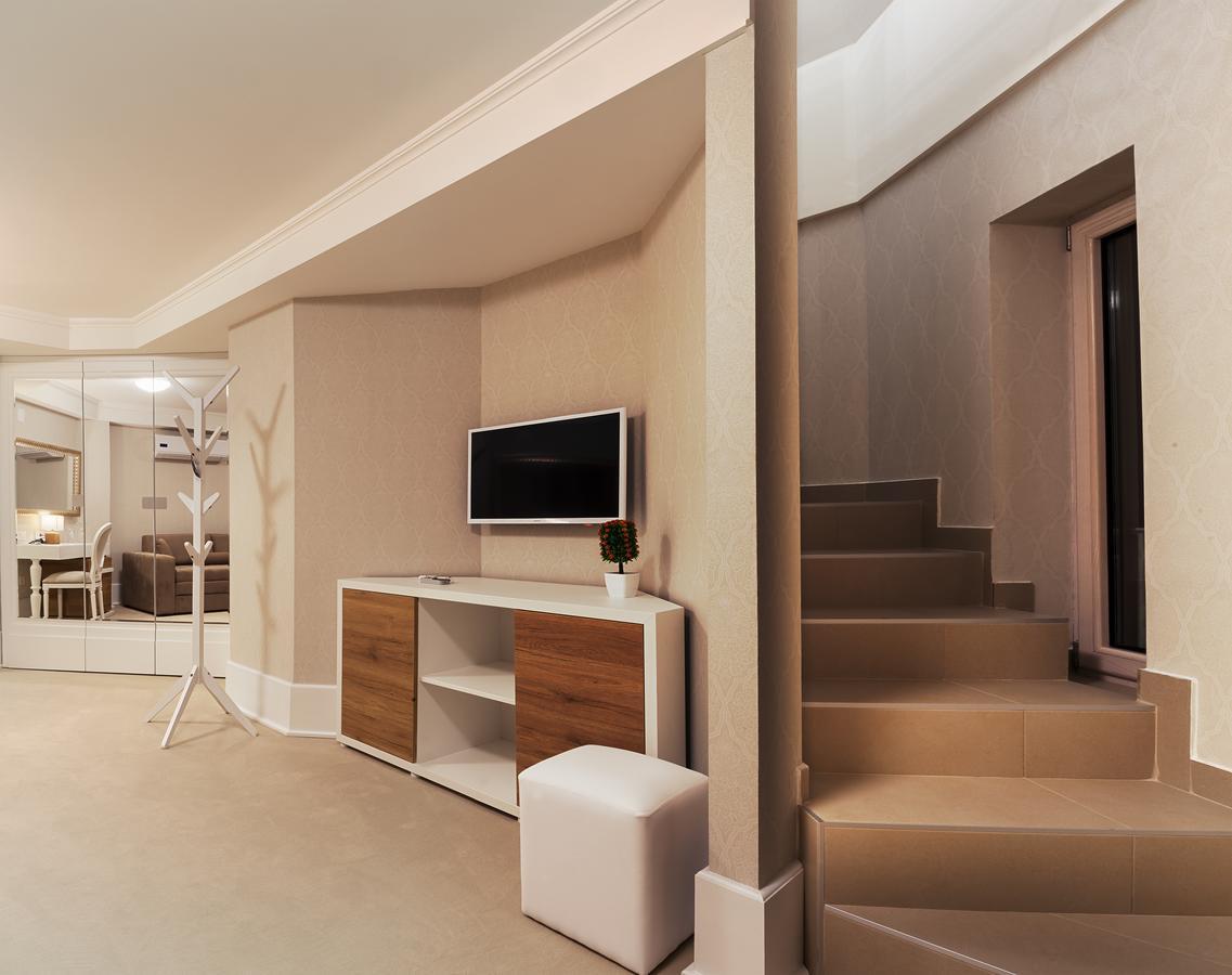Castello Boutique Hotel Čačak المظهر الخارجي الصورة