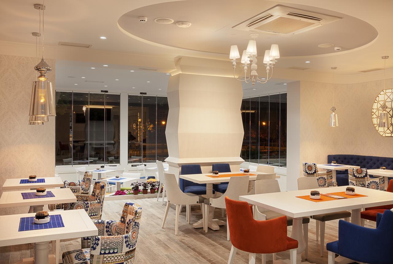 Castello Boutique Hotel Čačak المظهر الخارجي الصورة